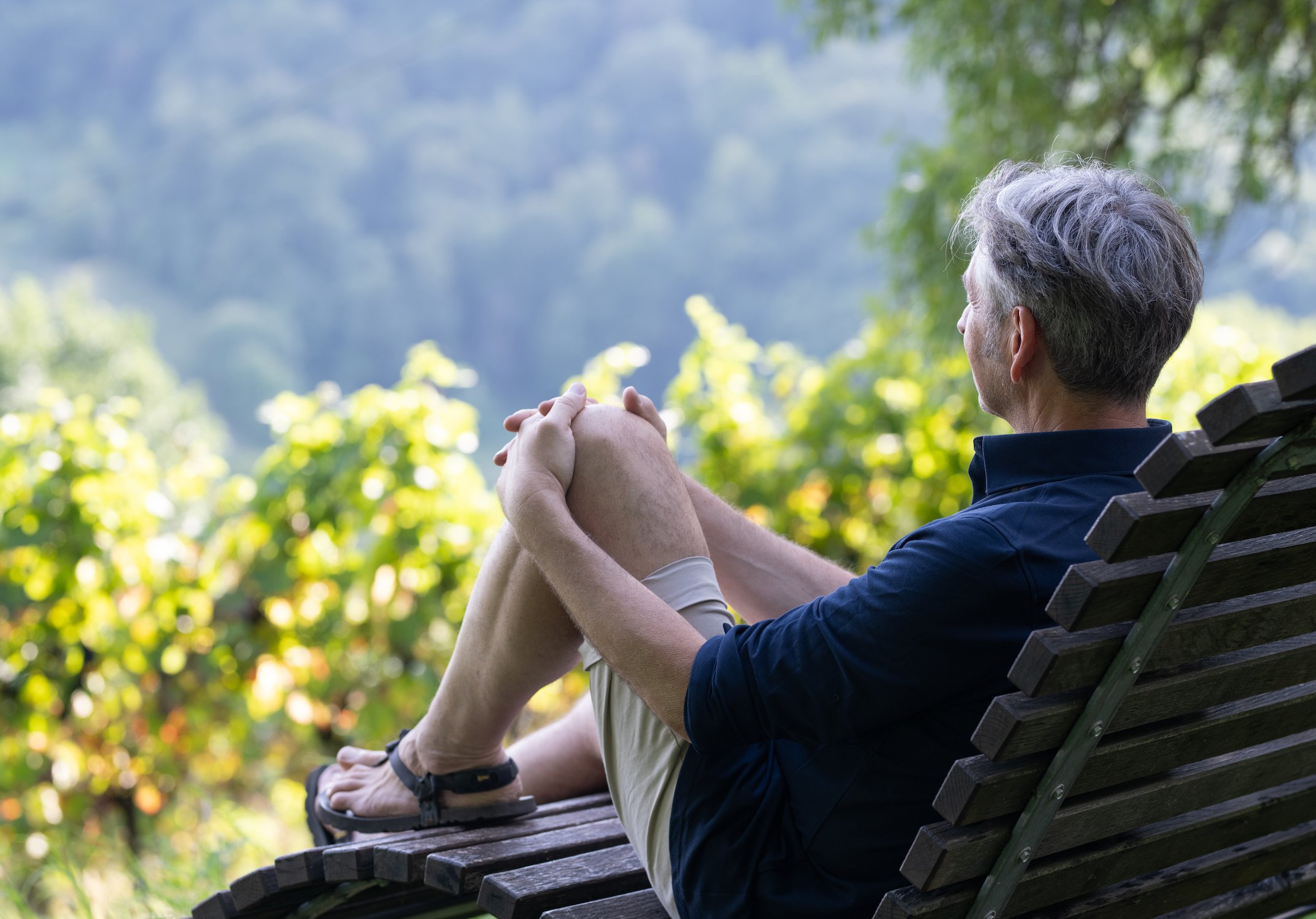 Pause mit Blick über die Weinberge der Südpfalz